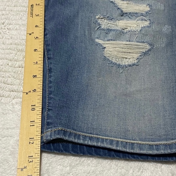 ABSOLUTELY NEW . Torrid Boyfriend Distress. - Picture 7 of 8